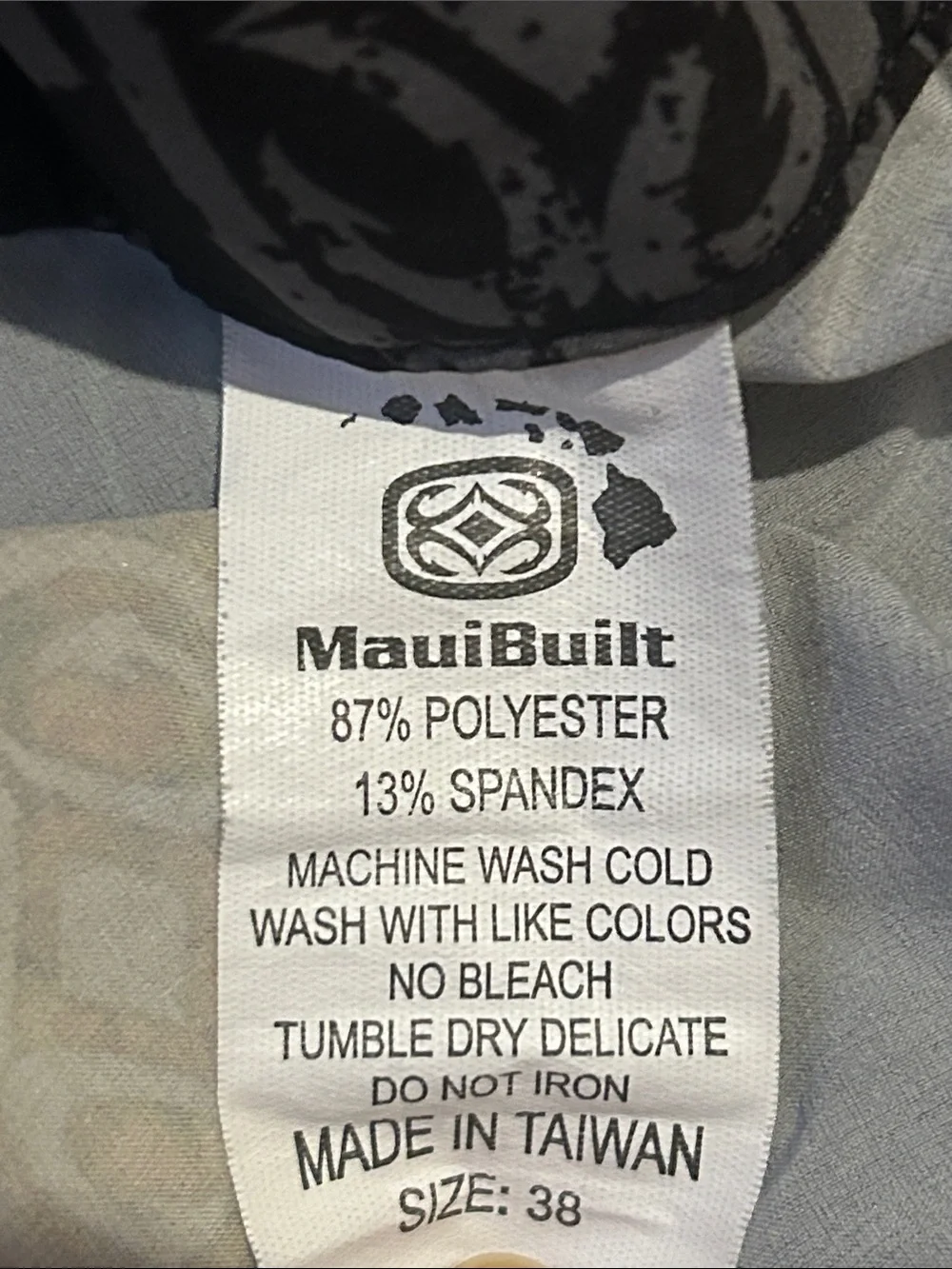 Maui Built Men's Black Pineapple Print Swim Boardshorts Sz 38